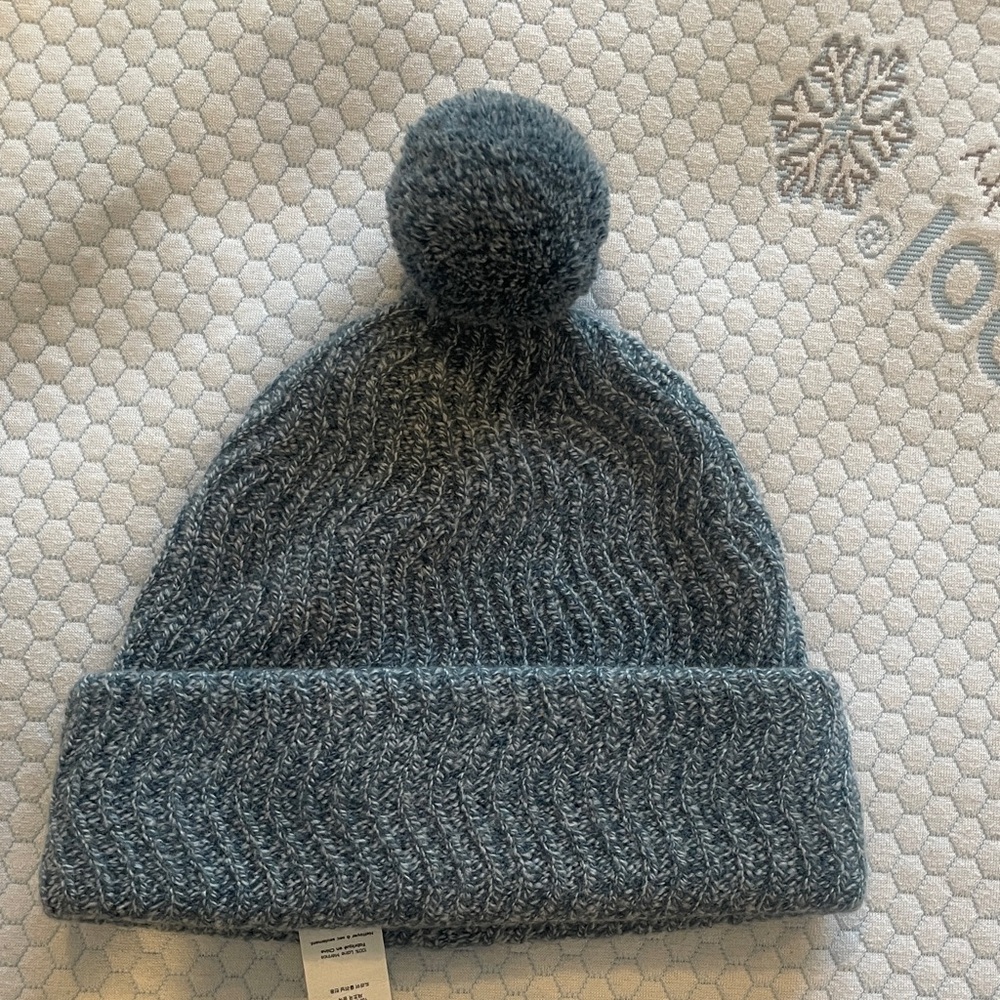Allbirds Light Blue the Pom Beanie